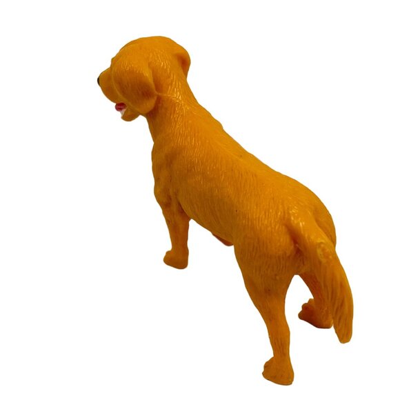 Tree House Kids Labrador Yellow Plastic Dog Figurine Toy - Picture 9 of 10